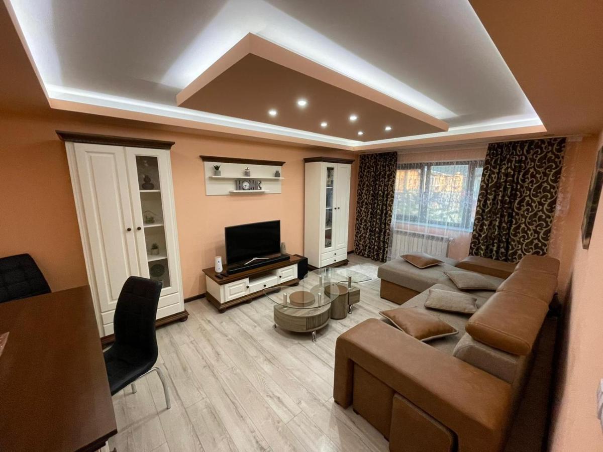 Ferienwohnung Apartament Luxury Gura Humorului Exterior foto